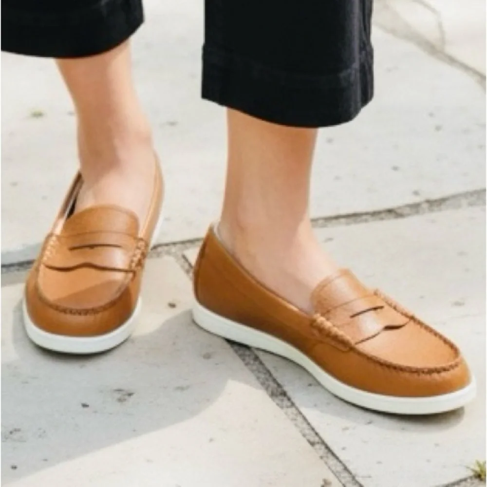 COLE HAAN Nantucket Leather Penny Loafers, NWOT
